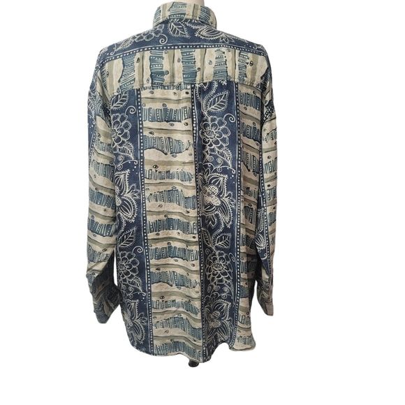 Detail Express 100% Silk Vintage Button Up Shirt Size Medium M. Lightweight - Picture 5 of 9